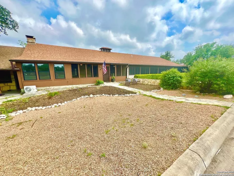 415 Fort Clark Rd UNIT 21, Brackettville, TX 78832