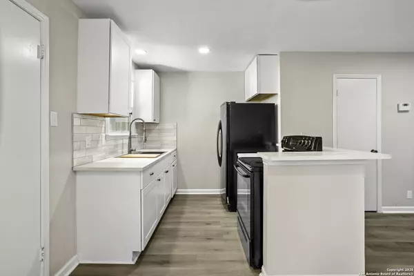 San Antonio, TX 78227,6863 Betty Levy