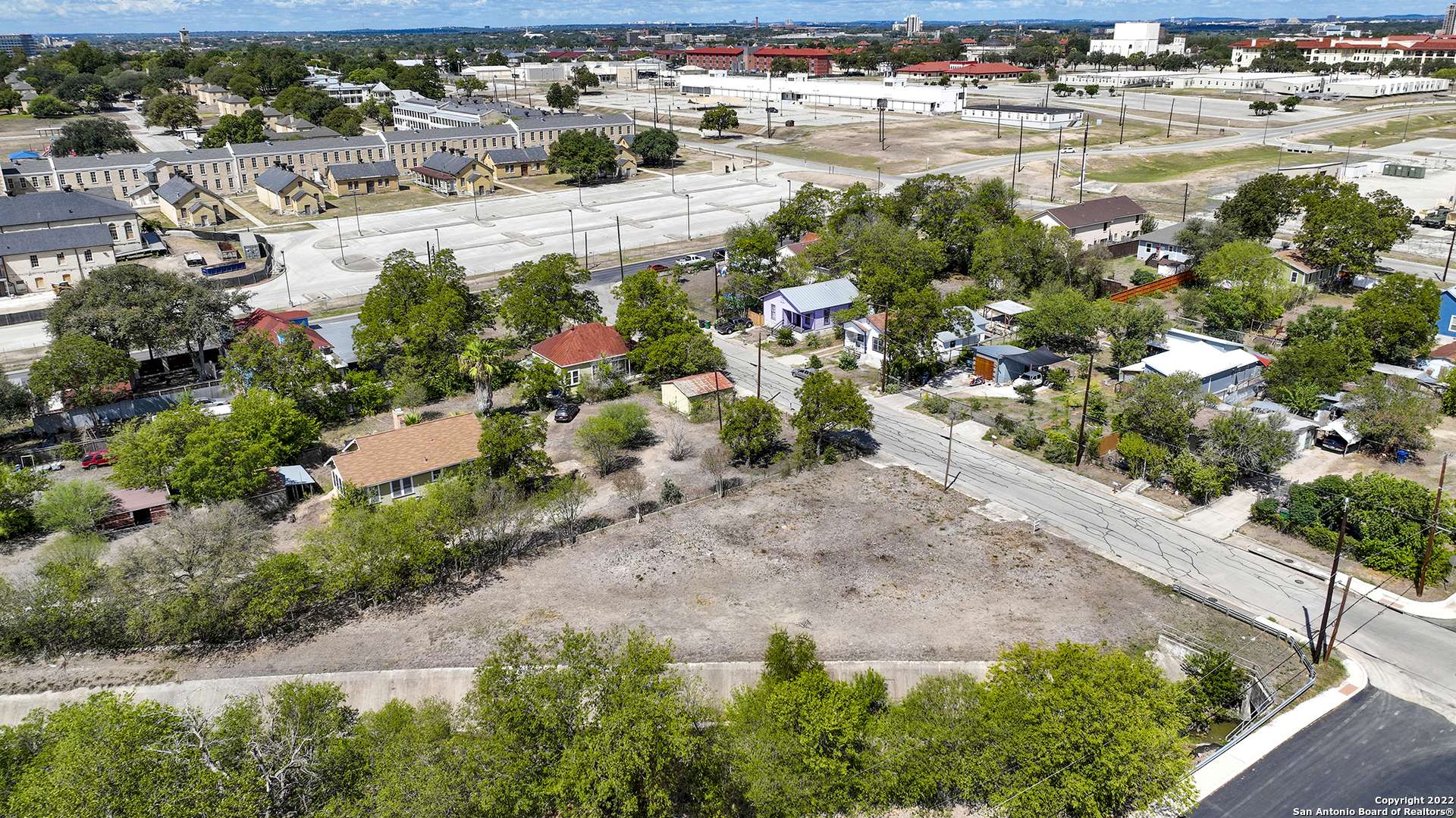 San Antonio, TX 78208,132 BEE ST