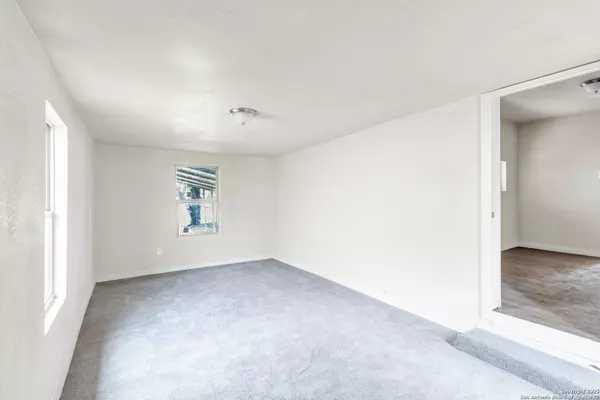 San Antonio, TX 78202,2338 Burnet