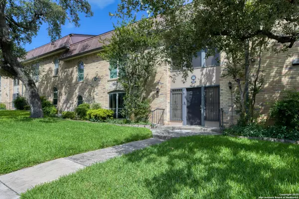 San Antonio, TX 78229,8915 Datapoint UNIT 49A