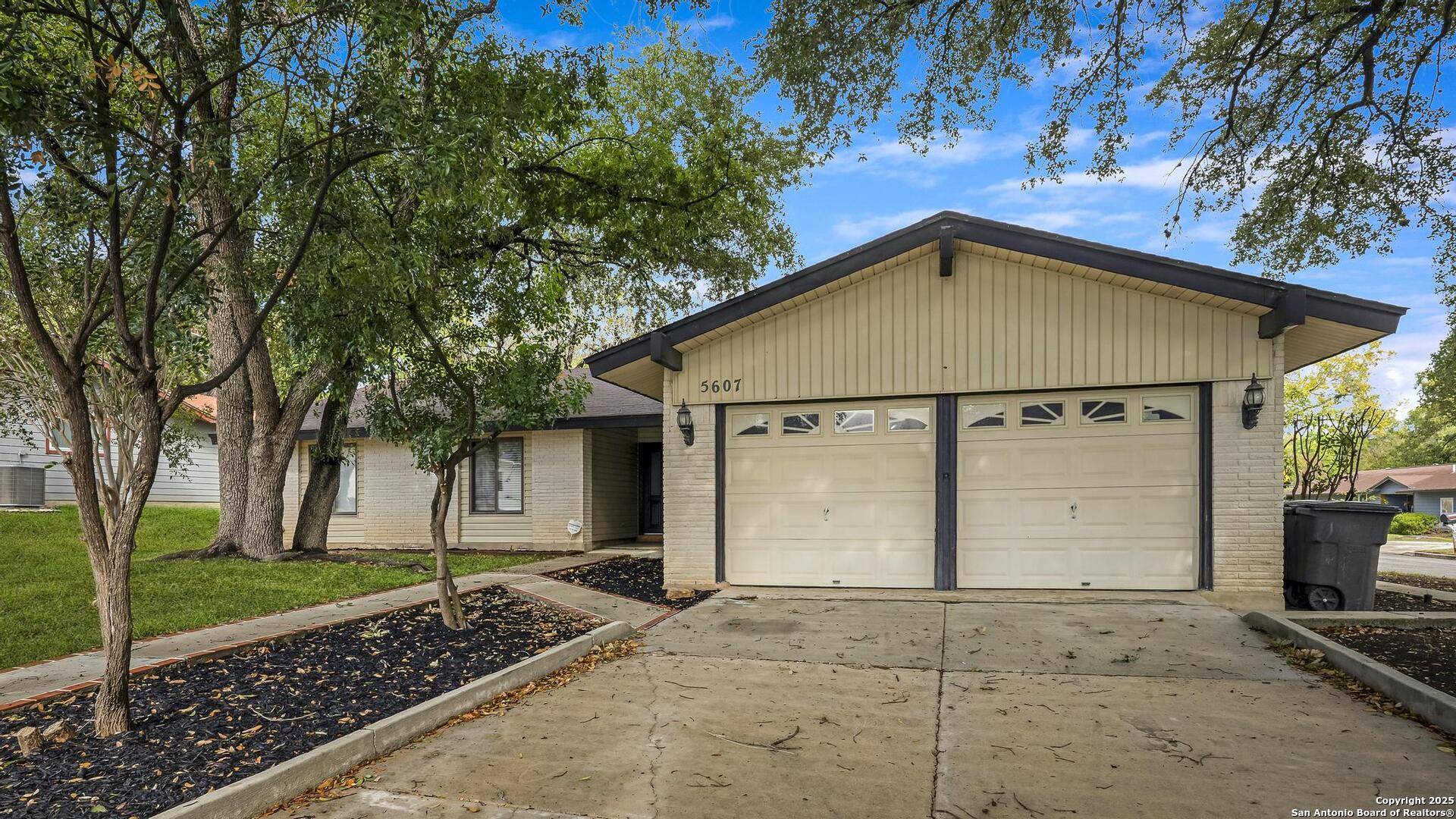 San Antonio, TX 78240,5607 Edie Adams