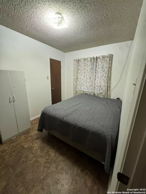 Seguin, TX 78155,1149 Spruce