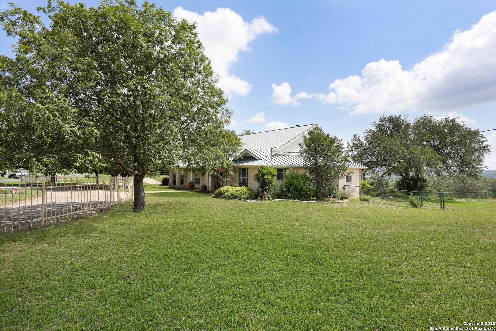 Castroville, TX 78009,102 County Road 4773