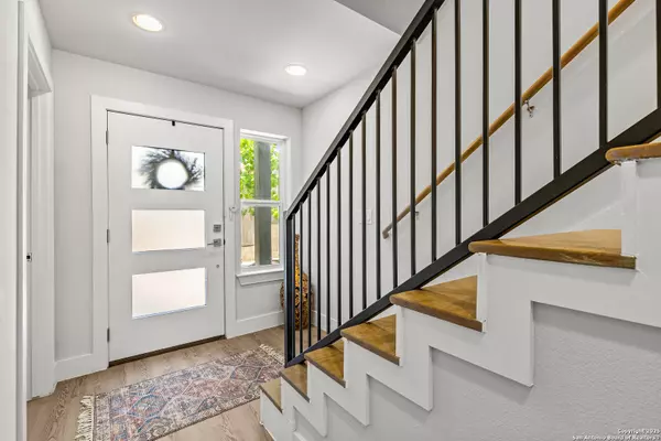 San Antonio, TX 78209,415 Ira Ave UNIT UNIT 2102