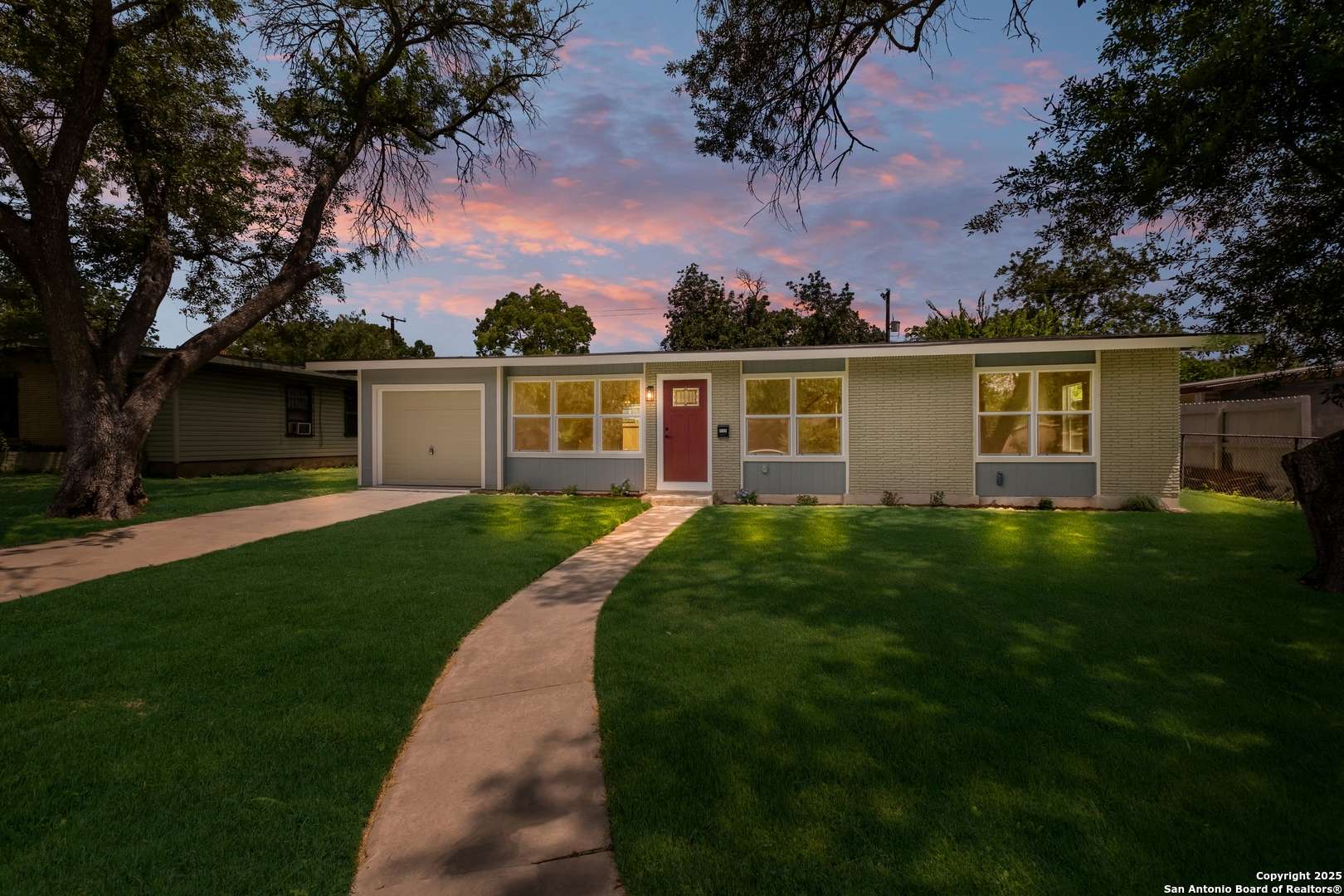 San Antonio, TX 78213,523 Gilbert Ln