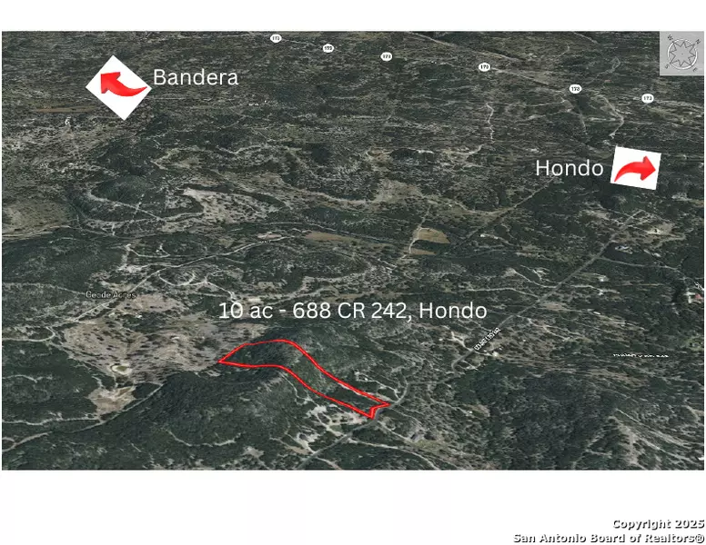 688 County Road 242, Hondo, TX 78861