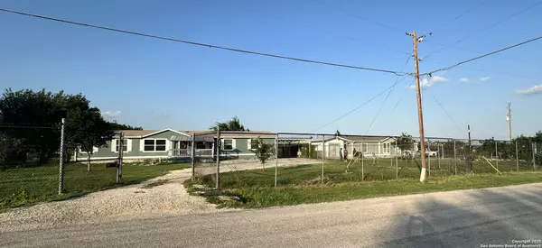 162 Sassman, Marion, TX 78124