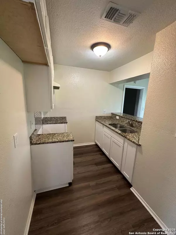 San Antonio, TX 78210,243 Smallwood