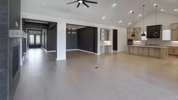 Boerne, TX 78006,104 Dang Pretty