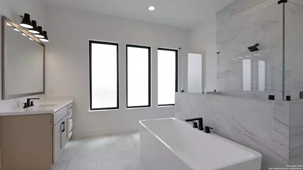 Boerne, TX 78006,104 Dang Pretty