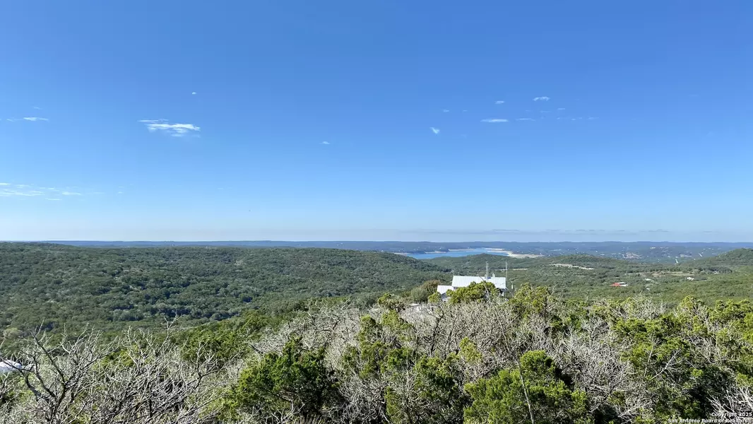 19 county road 270, Mico, TX 78056
