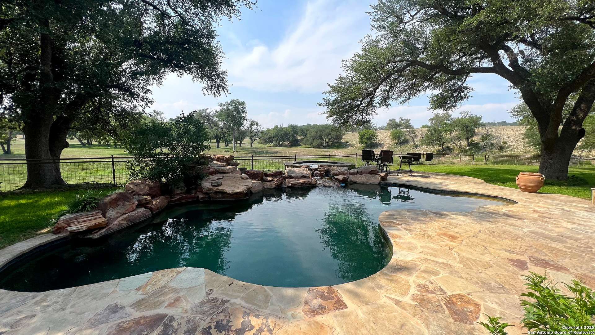 Kerrville, TX 78028,560 WESTWWAY DRIVE