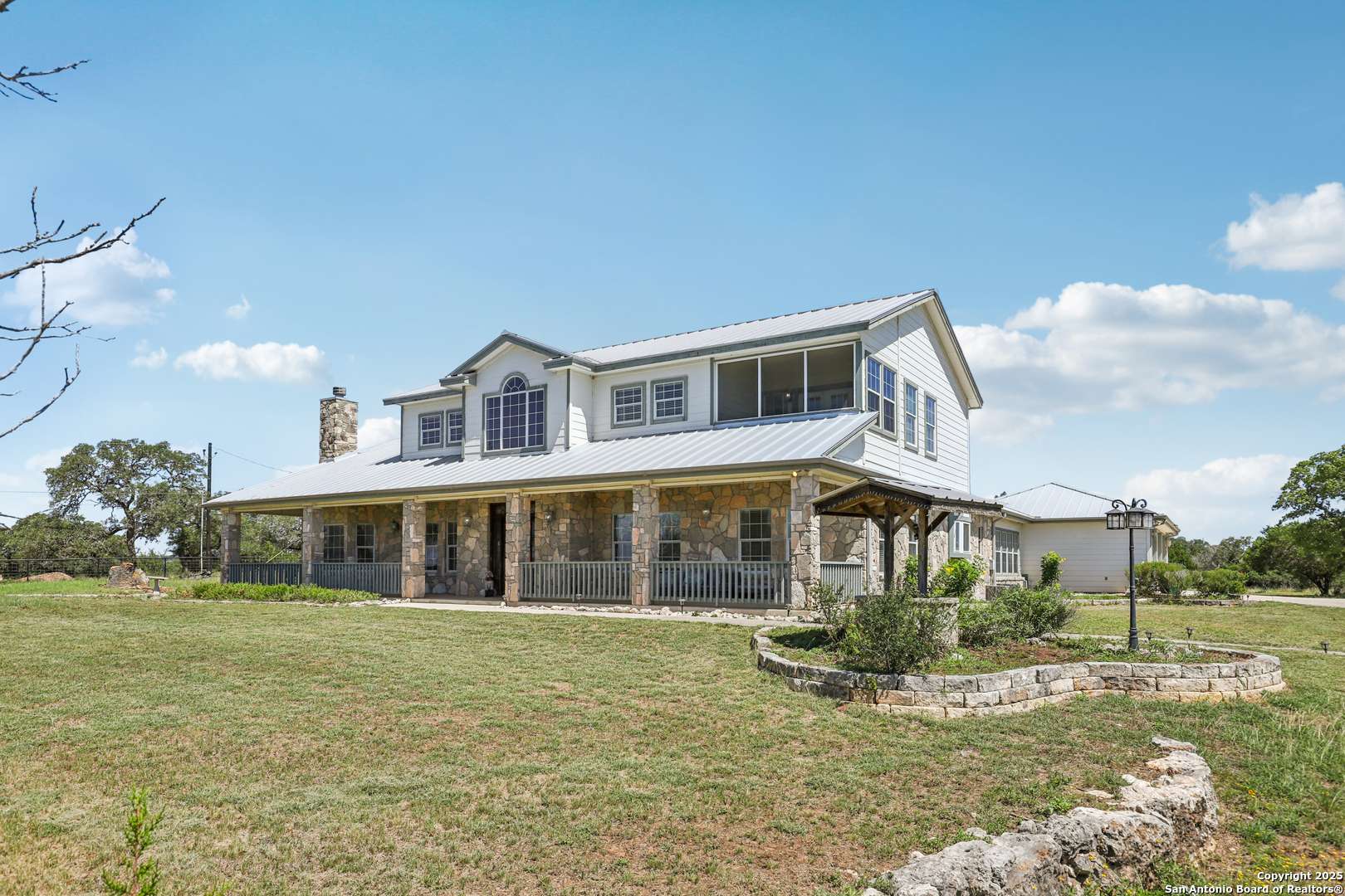 Spring Branch, TX 78070,269 Red Rose