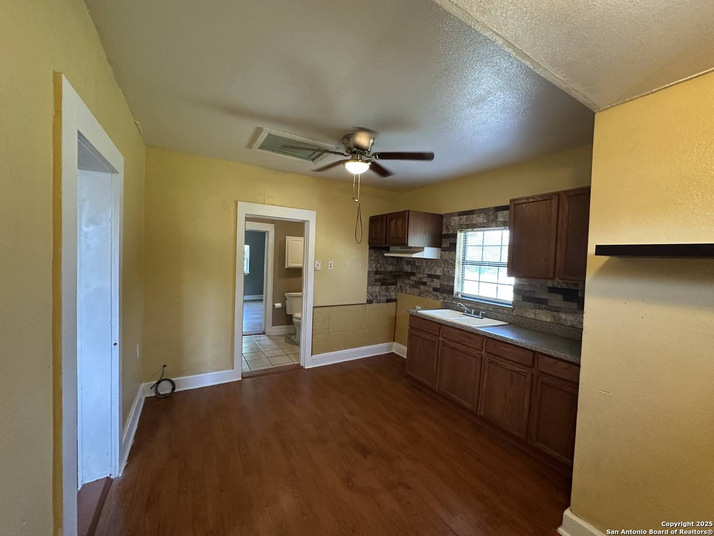 San Antonio, TX 78210,955 Steves