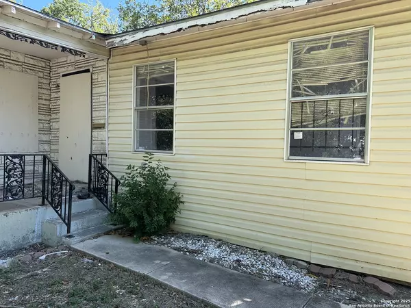 San Antonio, TX 78202,1801 Center