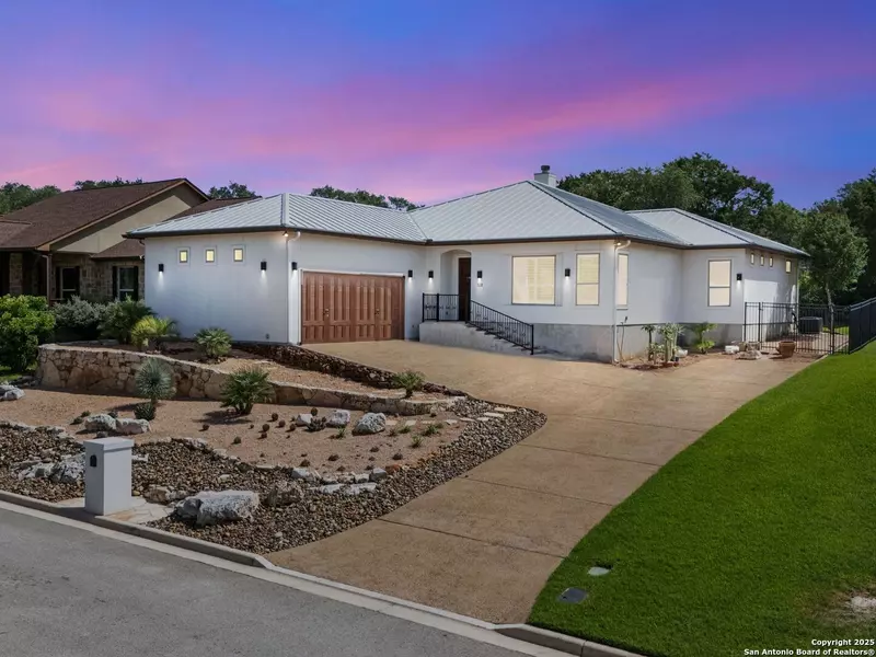 766 Mission Heights, New Braunfels, TX 78130