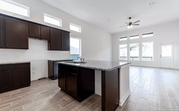 Schertz, TX 78108,4881 Knox View
