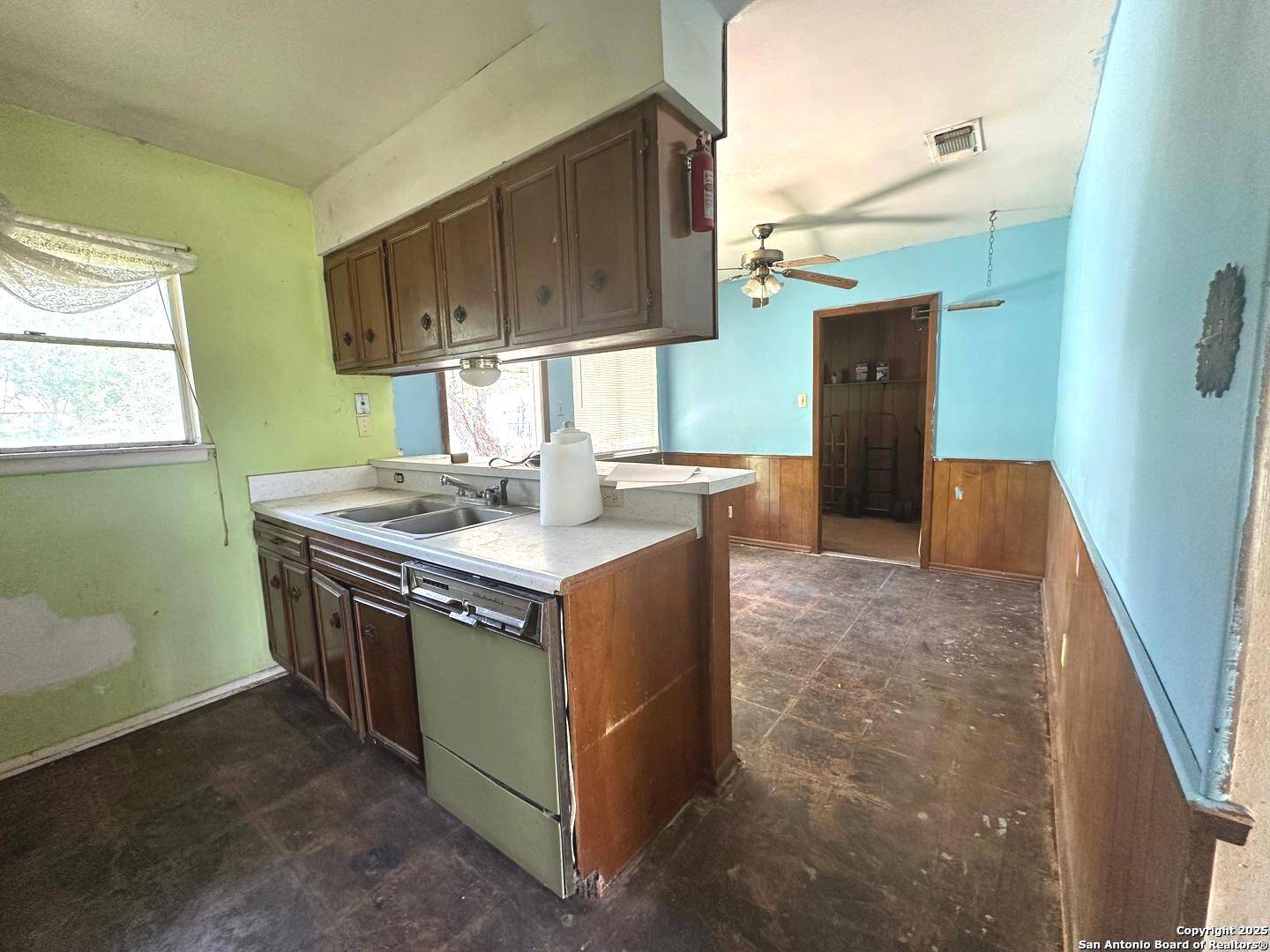 Kirby, TX 78219,5230 Swann