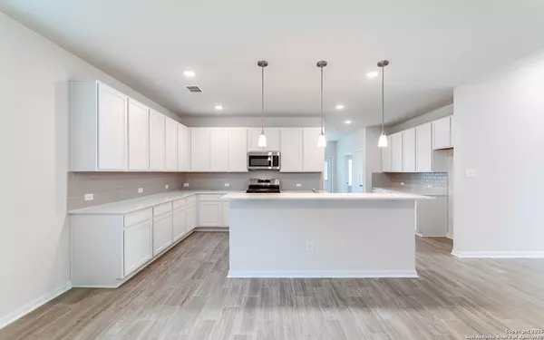 Elmendorf, TX 78112,8908 Grey Elm