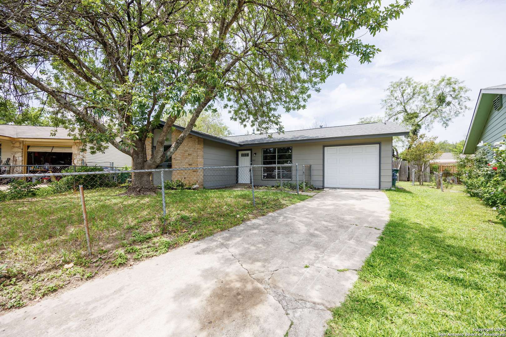 8611 Little Beaver, San Antonio, TX 78242