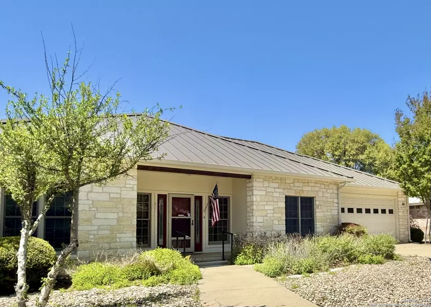 802 Avenue C, Fredericksburg, TX 78624