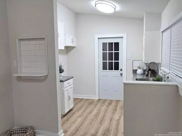 250 Artemis, San Antonio, TX 78218