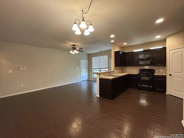 New Braunfels, TX 78130-2755,1137 BROWN ROCK DR