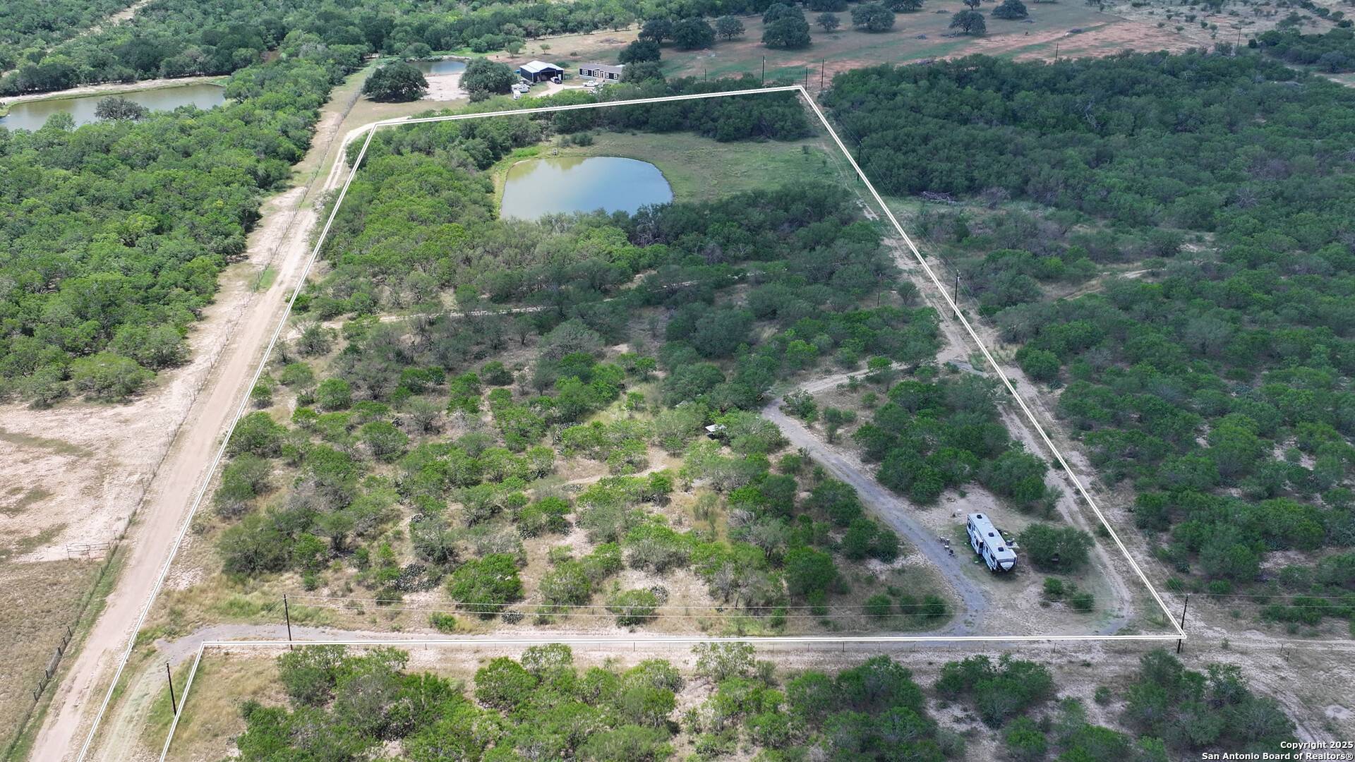 Mccoy, TX 78113,1 county road 414