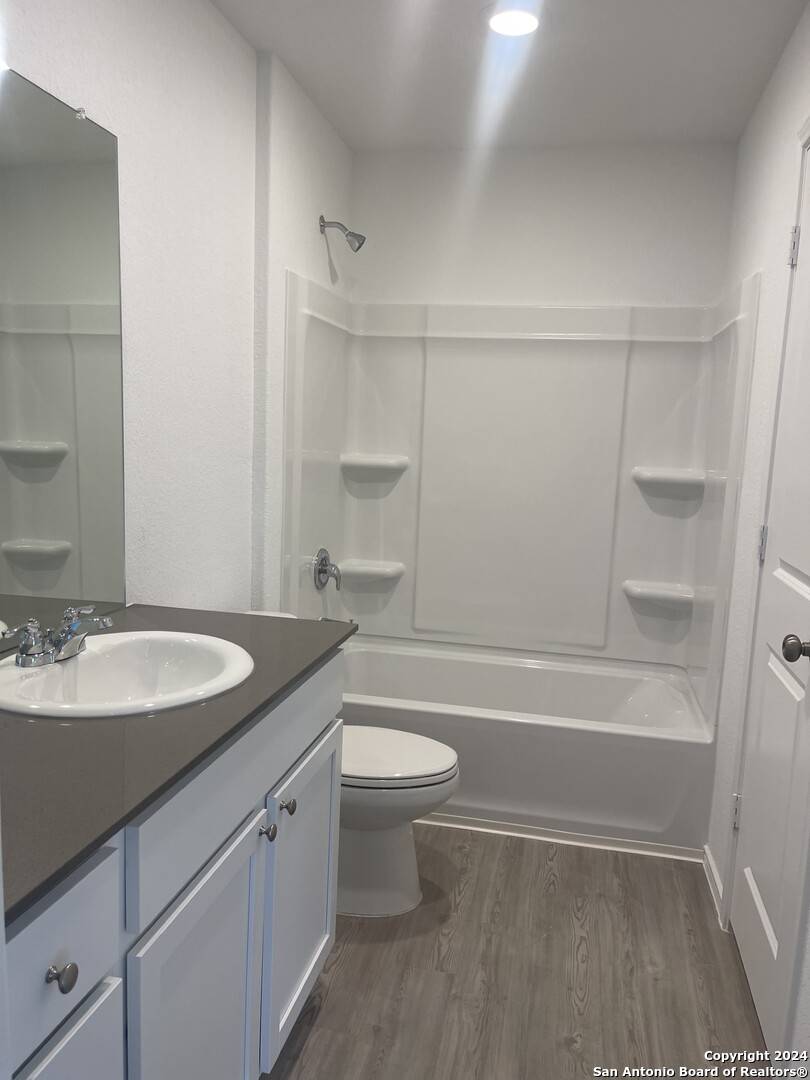 San Antonio, TX 78254,9843 Sanborn Grist
