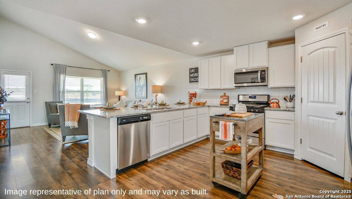 San Antonio, TX 78245,5610 Hartley Home