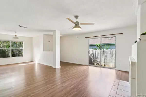 Converse, TX 78109,7013 Blossom Creek