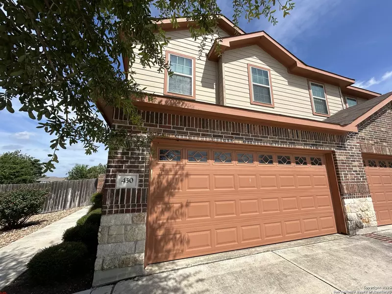 430 Creekside Curve, New Braunfels, TX 78130