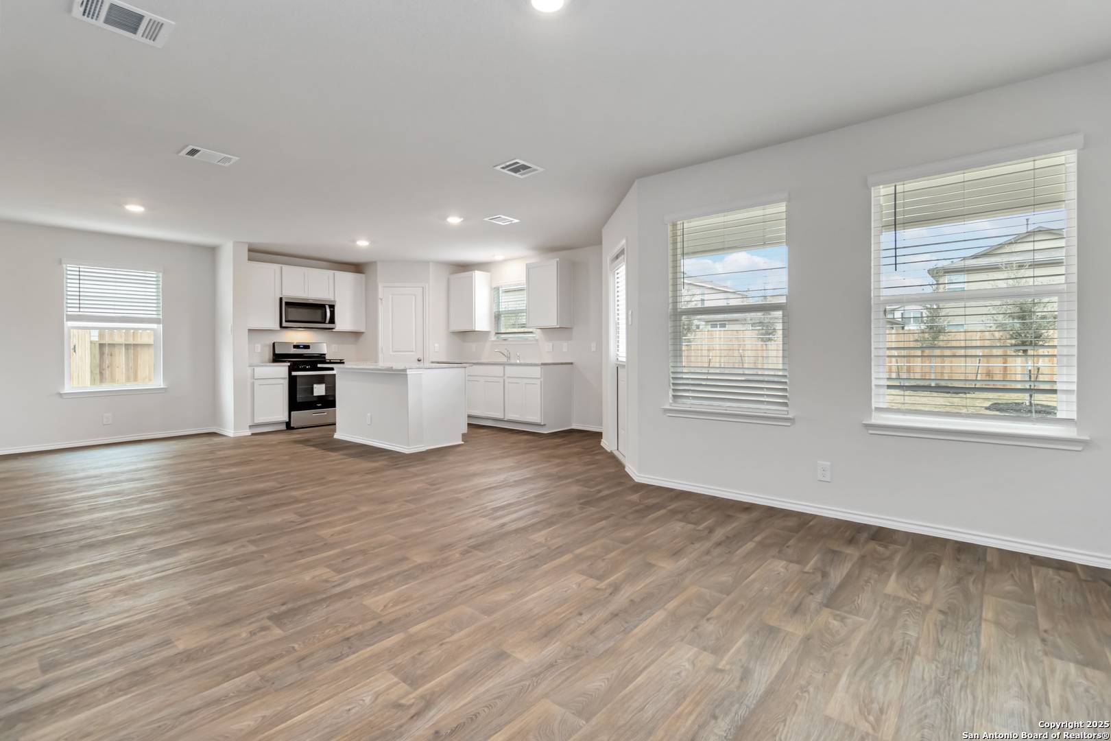 San Antonio, TX 78252,7438 Perseus Brook