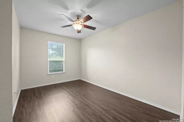 Cibolo, TX 78108,220 Hinge