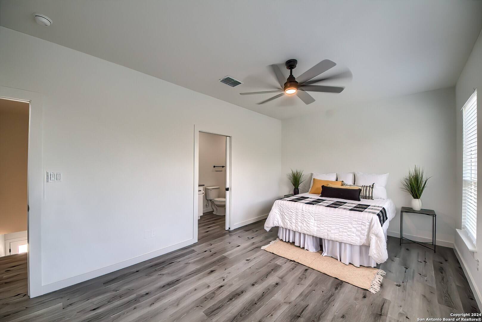 Canyon Lake, TX 78133-2371,2066 DRY CRK