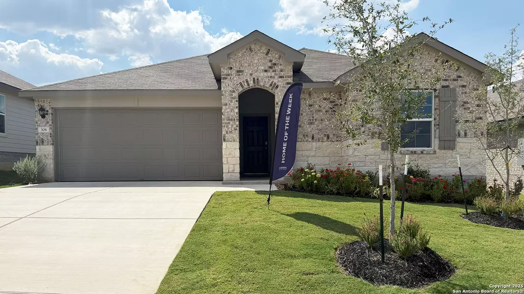 306 BLUETICK TRAIL, Seguin, TX 78155