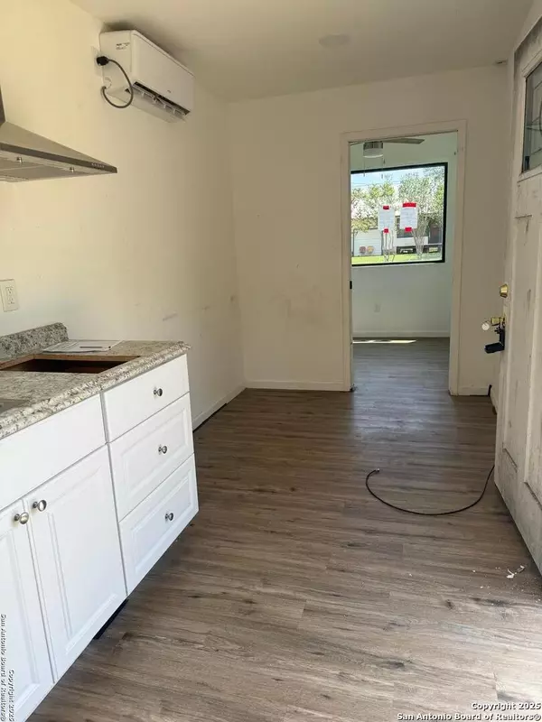 Sutherland Springs, TX 78161,312 5th