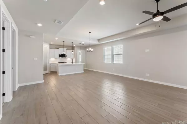 New Braunfels, TX 78130,735 Langston Ln