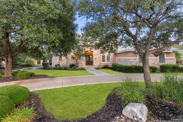 6 Champions Way, San Antonio, TX 78258