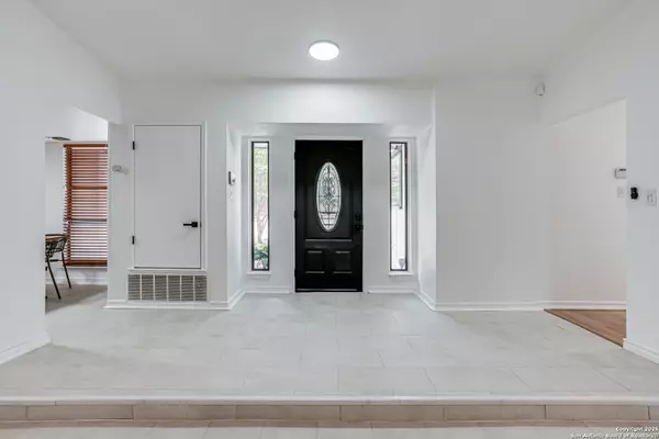 San Antonio, TX 78249,14622 Bitternut Woods St