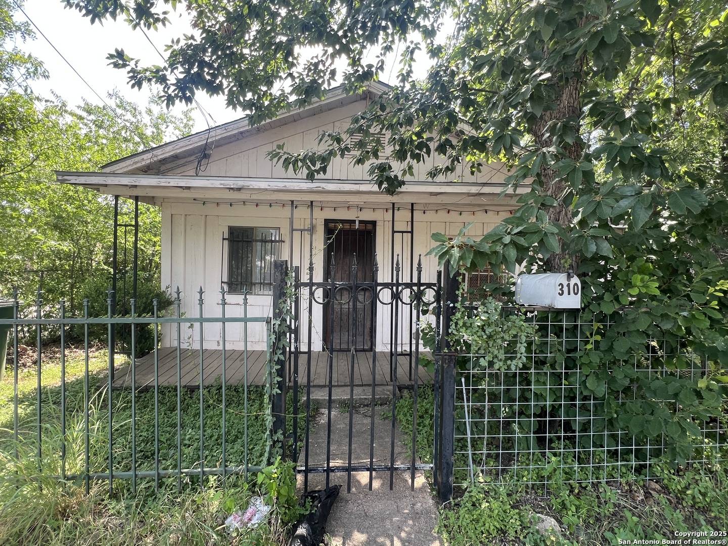 310 Gevers, San Antonio, TX 78202