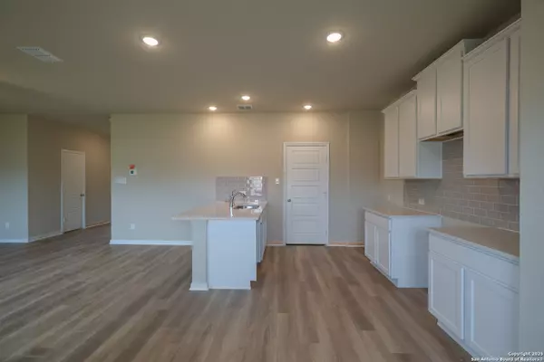 San Antonio, TX 78253,6731 Red Buffalo Trail