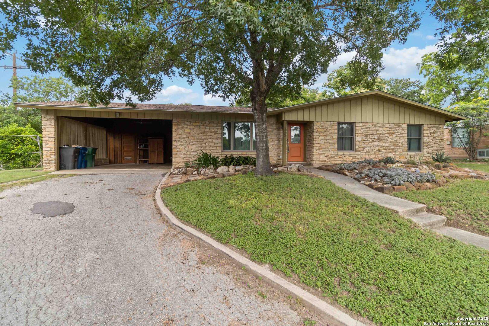 San Antonio, TX 78228,4722 hollyridge