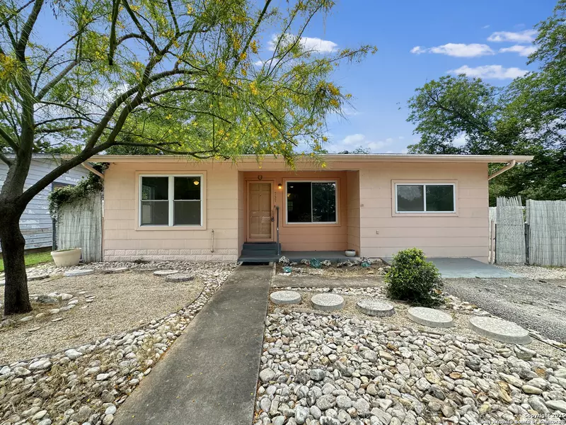 737 Central, New Braunfels, TX 78130