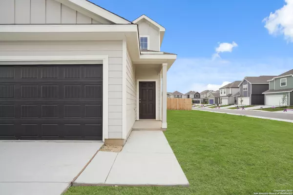 San Antonio, TX 78245,10126 Carnelian Cove