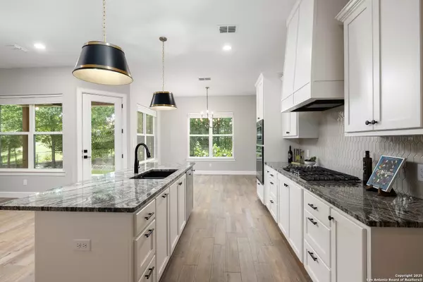 New Braunfels, TX 78130,692 Acorn Drive
