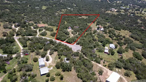 689 Abels Way, Canyon Lake, TX 78133