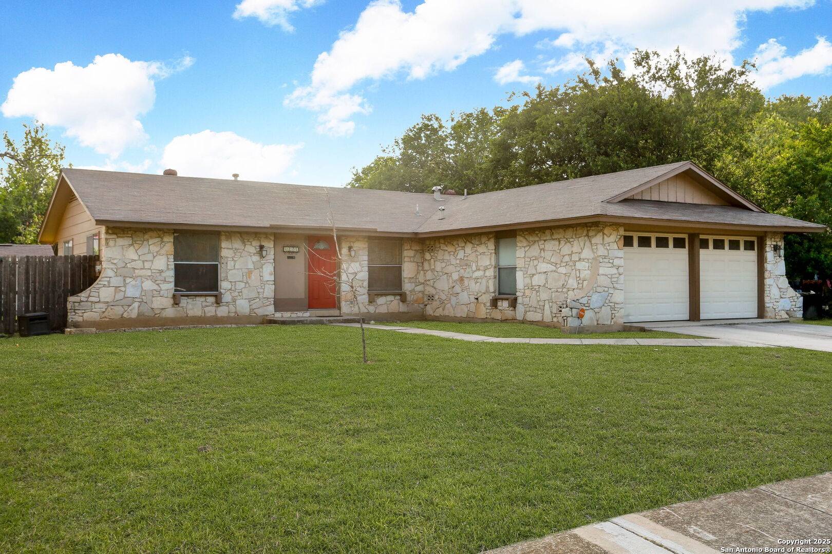 San Antonio, TX 78251,8226 Creekline Drive