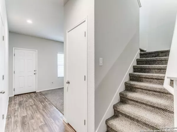 San Antonio, TX 78239,9410 Sandy Ridge